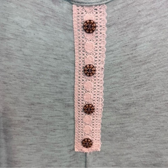 Mint with white sheer hemline light sweater tunic top size medium - Picture 3 of 5